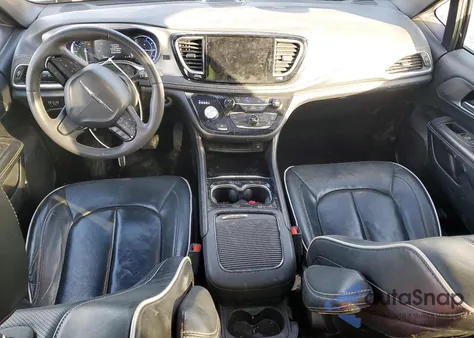 2022 Chrysler Pacifica Hybrid Limited from USA, damaged, VIN 2C4RC1S71NR136990